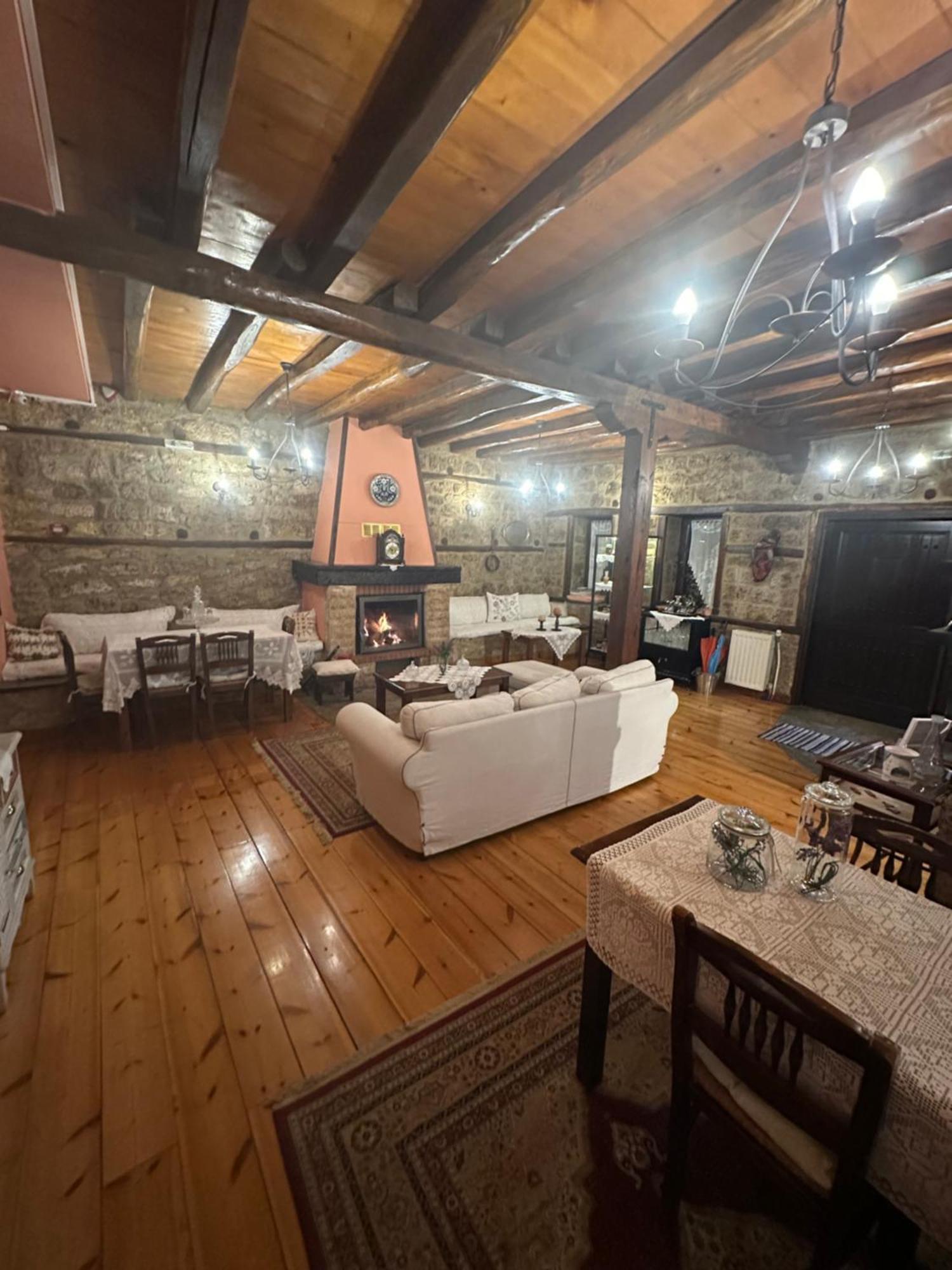 Varosi Guesthouse 에데사 외부 사진